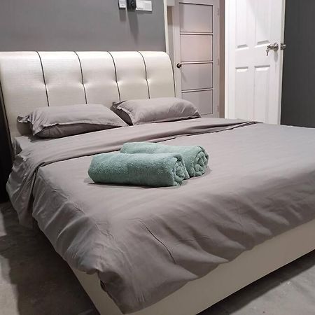 Impian Stay 0.1 Townhouse With 3 Bedrooms. كواه المظهر الخارجي الصورة