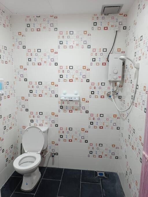 Impian Stay 0.1 Townhouse With 3 Bedrooms. كواه المظهر الخارجي الصورة